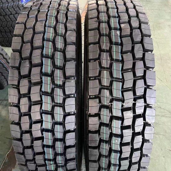 Wholesale 12R22.5 steel wire tires, semi-trailer and trailer tires with deepened tread patterns, pressure-resistant car tires 12r22.5