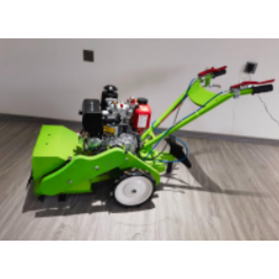 Four-wheel drive diesel micro-tillage weeding machine